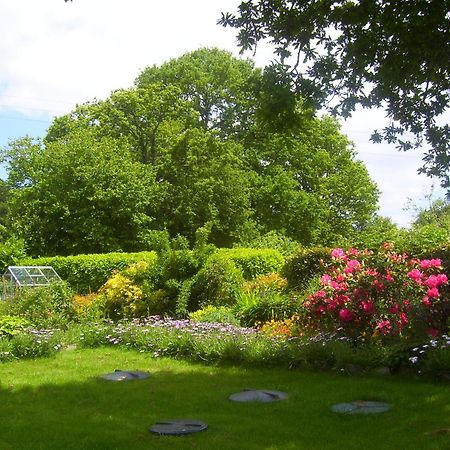 Le Boterff Gites Et Camping Saint-Mayeux Exterior photo