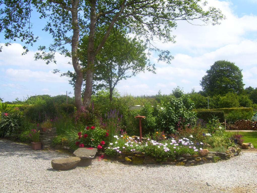 Le Boterff Gites Et Camping Saint-Mayeux Exterior photo